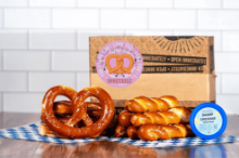 Picture of I Love You Box Sweet Hot Mustard