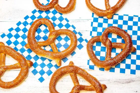 Picture of Wholesale 👹 Monster Pretzel Box! -GIANT Pretzels