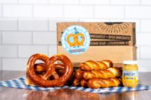 Picture of HAPPY BIRTHDAY BOX 9oz Sweet Hot Mustard